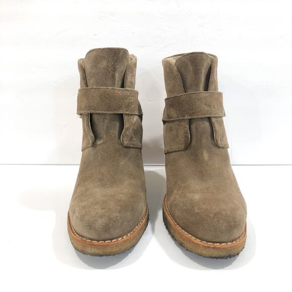 UGG Brienne Ankle Boots - Picture 4 of 11